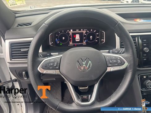 Used 2023 Volkswagen Atlas Cross Sport SEL Premium R-Line image 17