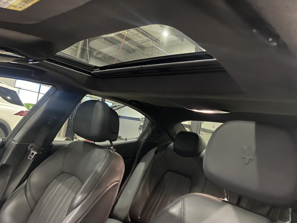 Used 2022 Maserati Ghibli Modena RWD image 14