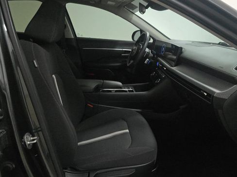 Used 2024 Hyundai Sonata SEL w/ Convenience Package FWD image 6