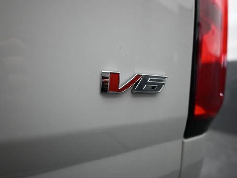 Used 2021 Chevrolet Colorado Z71 AWD/4WD image 32
