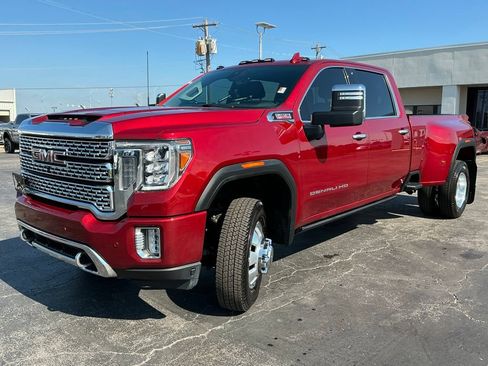 Used 2022 GMC Sierra 3500 Denali w/ Denali Ultimate Package AWD/4WD image 11