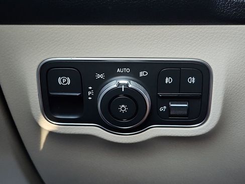 New 2026 Mercedes-Benz GLB 250 image 22
