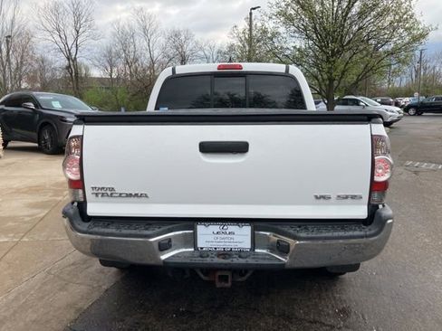Used 2014 Toyota Tacoma 4x4 Double Cab w/ SR5 Package image 4