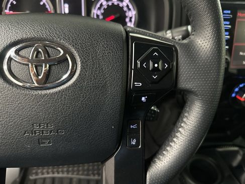 Used 2021 Toyota 4Runner TRD Off-Road image 18
