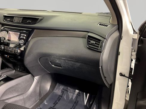 Used 2018 Nissan Rogue Sport S FWD image 25