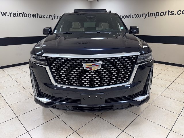 Used 2023 Cadillac Escalade Premium Luxury AWD/4WD image 2