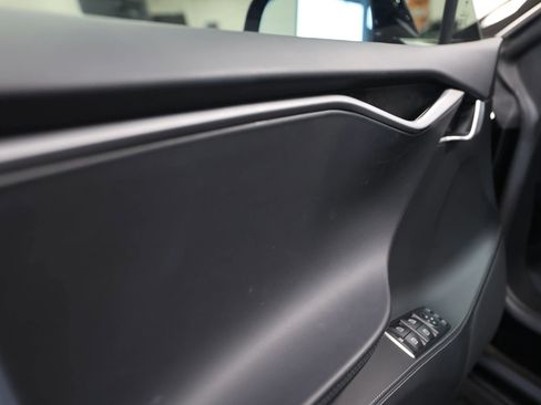 Used 2018 Tesla Model S 100D AWD/4WD image 28