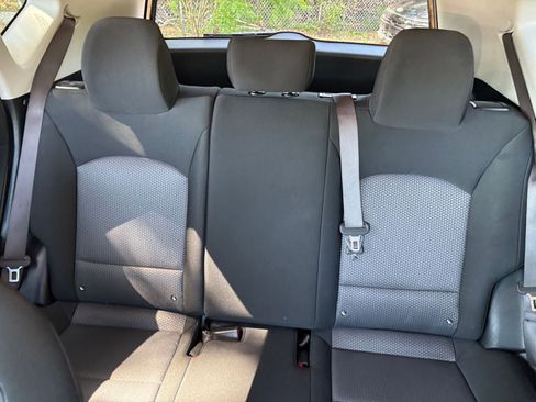 Used 2025 Kia Soul LX w/ LX Technology Package FWD image 37