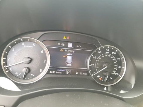 Used 2022 INFINITI QX50 Essential FWD image 9