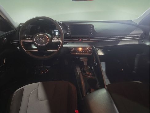 Used 2023 Hyundai Elantra SEL image 10
