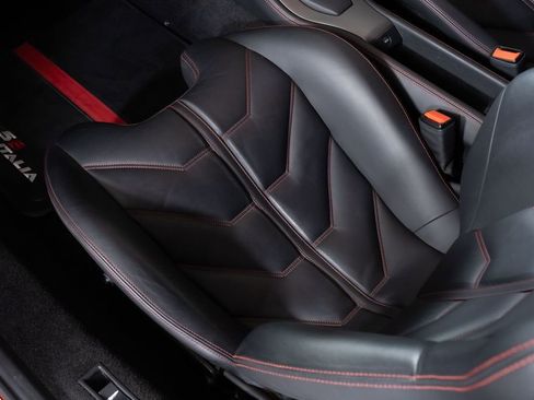 Used 2013 Ferrari 458 Italia Coupe image 36