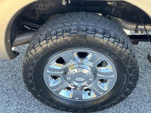 Used 2014 Ford F250 Lariat w/ Lariat Ultimate Package image 6