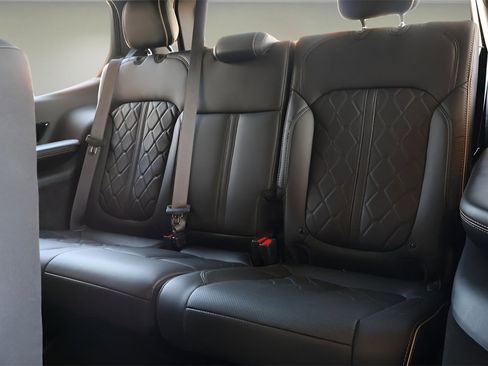 Used 2023 Jeep Grand Wagoneer Series III w/ Quick Order Packagew 28T image 15