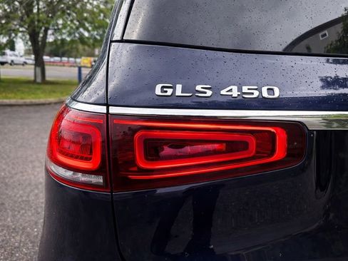 Used 2022 Mercedes-Benz GLS 450 4MATIC image 7