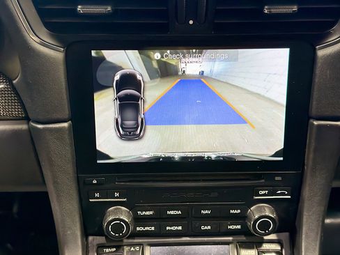 Used 2017 Porsche 911 Turbo S image 29