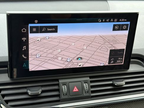 Used 2023 Audi SQ5 Prestige w/ Prestige Package image 18