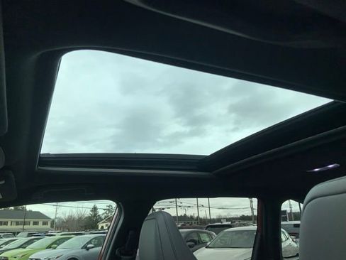 Certified 2025 Subaru Forester Limited image 18