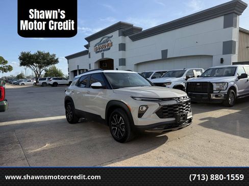 Used 2026 Chevrolet TrailBlazer ACTIV w/ Convenience Package FWD image 1