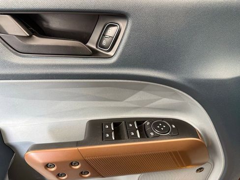 Used 2022 Ford Maverick Lariat w/ Lariat Luxury Package image 21