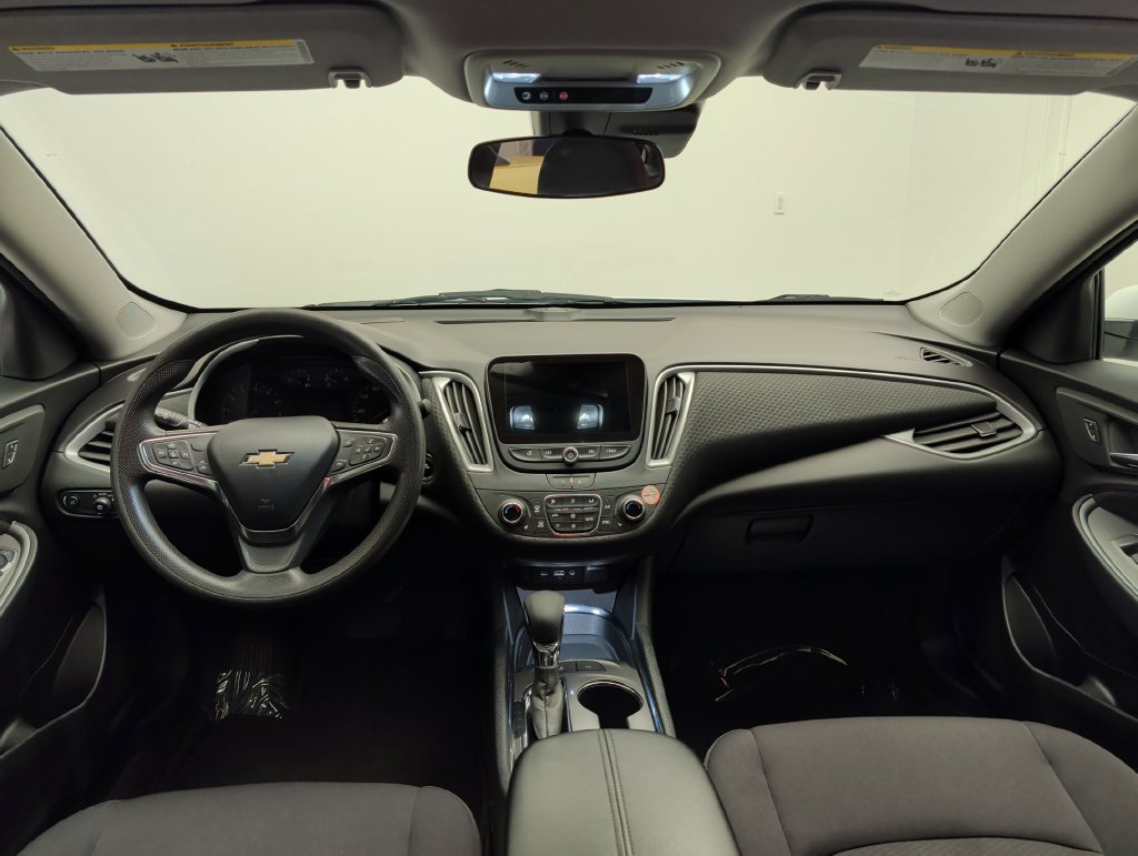 Used 2024 Chevrolet Malibu LT FWD image 17