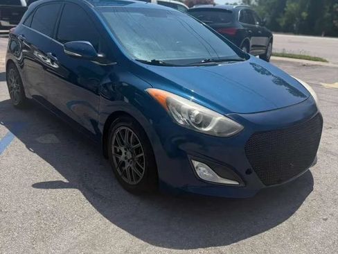 Used 2014 Hyundai Elantra GT w/ Option Group 02 FWD image 1