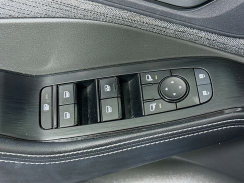 Used 2023 Nissan Rogue SV image 24