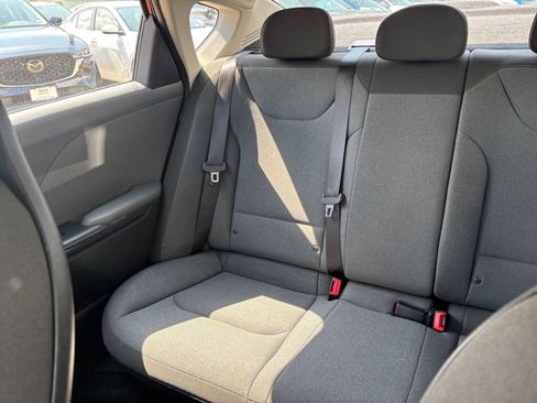 Used 2025 Kia K4 FWD image 38