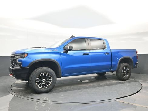 Used 2022 Chevrolet Silverado 1500 ZR2 image 2