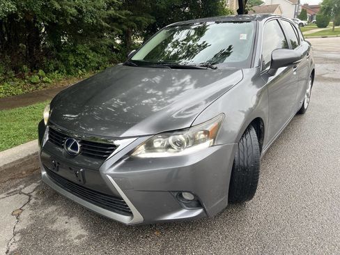 Used 2015 Lexus CT 200h Base 4dr Hatchback image 3