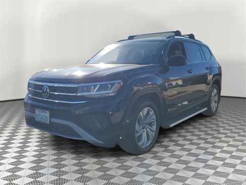 Used 2022 Volkswagen Atlas SE image 3