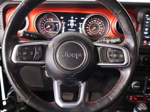 Used 2020 Jeep Wrangler Unlimited Rubicon AWD/4WD image 3