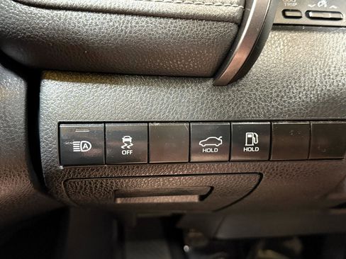 Used 2023 Toyota Camry SE image 14