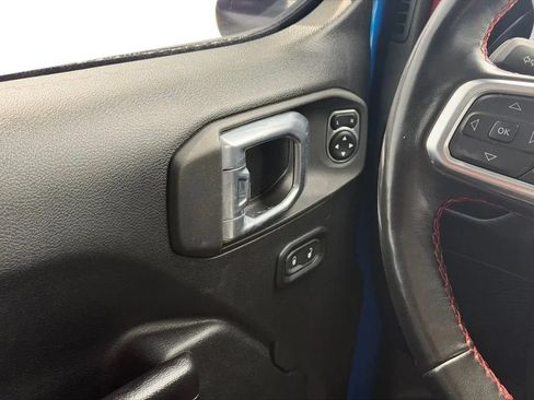 Used 2021 Jeep Gladiator Rubicon w/ Uconnect 4C Nav & Sound Group AWD/4WD image 13