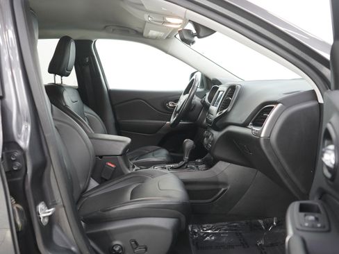 Used 2021 Jeep Cherokee Latitude Lux AWD/4WD image 11