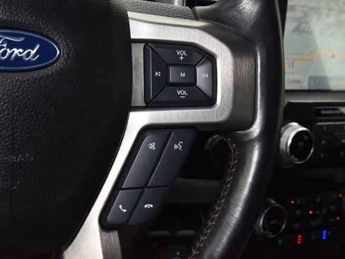 Used 2020 Ford F450 Platinum w/ FX4 Off-Road Package image 24