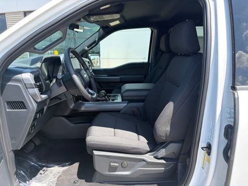 New 2026 Ford F150 XLT w/ XLT Black Appearance Package AWD/4WD image 15