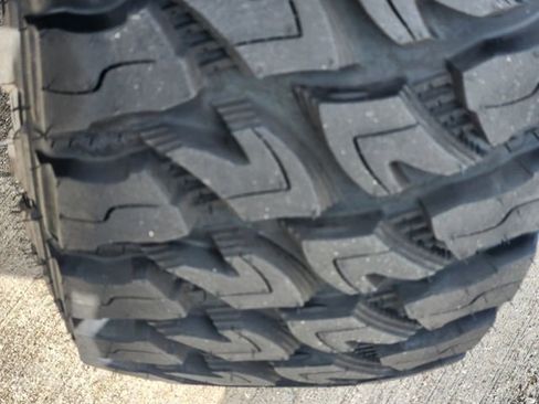 Used 2018 Jeep Wrangler Unlimited Sahara AWD/4WD image 11