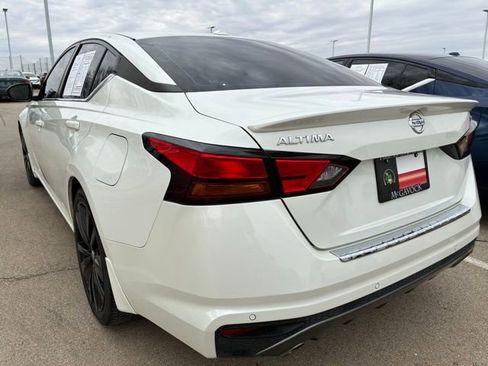 Certified 2022 Nissan Altima 2.5 SR image 4
