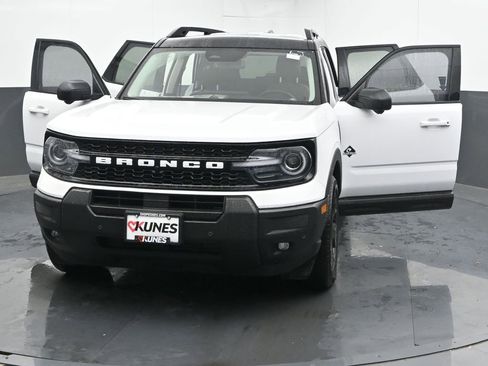 New 2025 Ford Bronco Sport Outer Banks w/ Outer Banks Tech Package+ AWD/4WD image 52