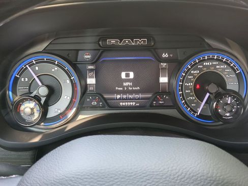 Used 2022 RAM 3500 Limited AWD/4WD image 15