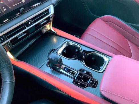 Used 2024 Lexus RX 500h F Sport image 17