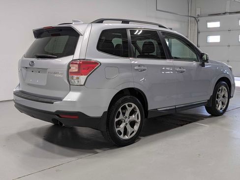 Used 2017 Subaru Forester 2.5i Touring AWD/4WD image 8