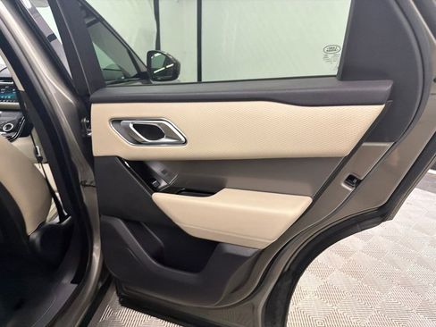 Used 2020 Land Rover Range Rover Velar S AWD/4WD image 17