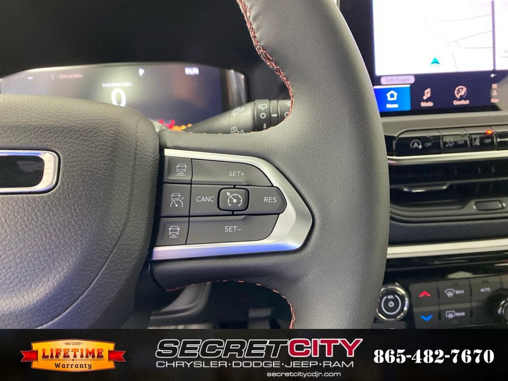 New 2026 Jeep Compass Trailhawk w/ Sun, Sound & Navigation Group AWD/4WD image 16
