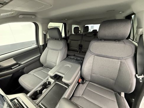 New 2025 Ford Expedition Active image 48