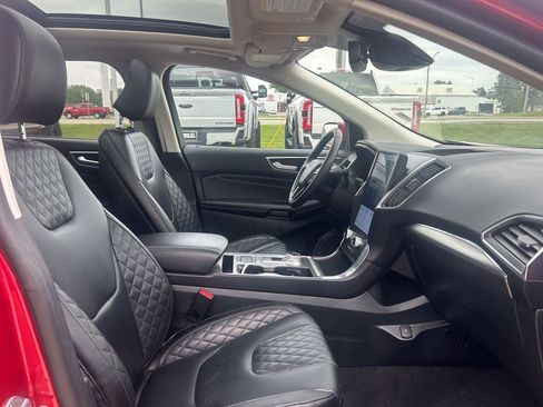 Used 2024 Ford Edge Titanium AWD/4WD image 18