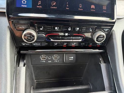 Used 2023 Jeep Grand Cherokee L Overland AWD/4WD image 36