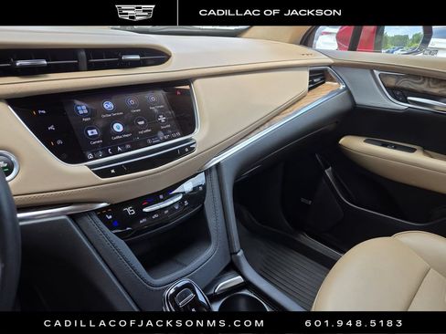 Used 2023 Cadillac XT5 Premium Luxury w/ Platinum Package AWD/4WD image 16