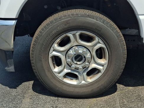 Used 2025 Ford F250 XLT AWD/4WD image 5