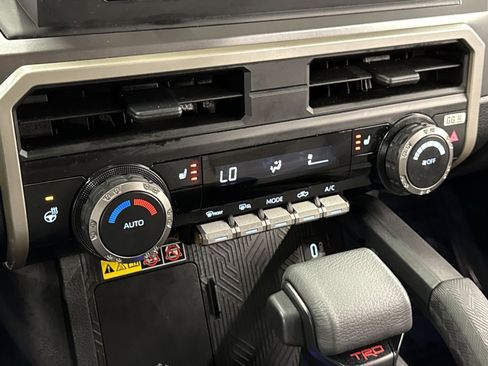Used 2025 Toyota Tacoma TRD Off-Road w/ TRD Off Road Upgrade Package AWD/4WD image 22